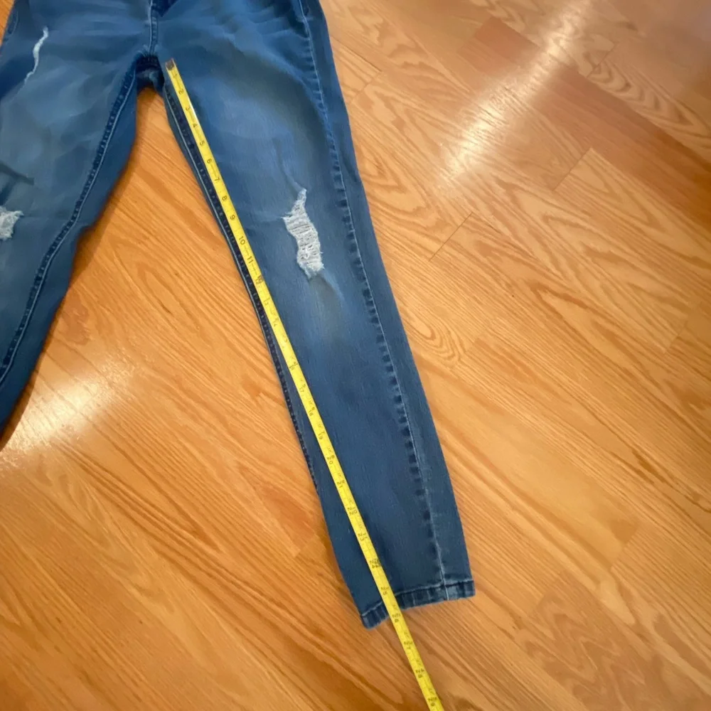 Kensie - mid rise jeans - Picture 11 of 14